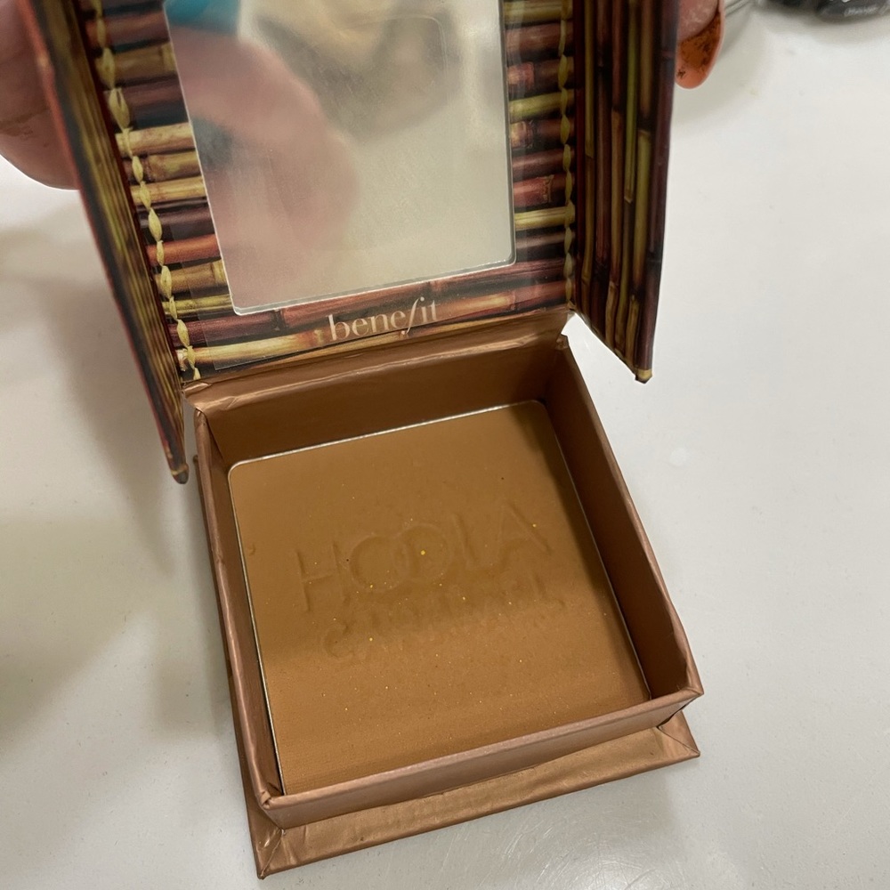 Bronzer